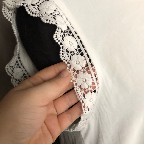 Everly Lace Trim Shift Dress - Picture 6 of 6